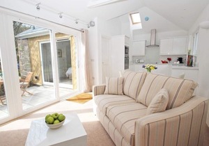 COT VALLEY COTTAGE, with a garden in St Just