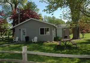 Cottage 1 on Beautiful Fox Lake!
