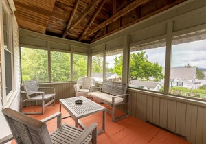 Cottage 1 Summary: Th