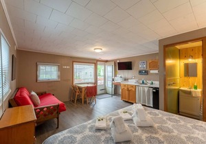 Cottage 10 Summary: S