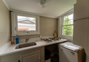 Cottage 2 Summary: Th