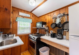 Cottage 4 Summary: St