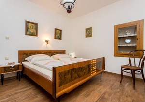 Country Villa St Anton with private Pool