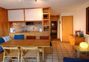 Cozy 6 pers apt, balcony, ski storage in Champagny-en-Vanoise