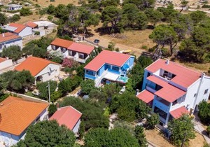 Cozy Apartment In Kosljun With Kitchen