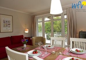 Cozy apartment with large south-facing balcony!