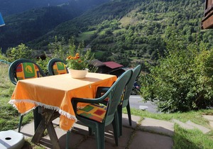 Cozy Chalet in Chrixacher near Forest