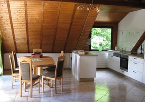 Cozy, comfortably furnished apartment for up to 7 people with balcony