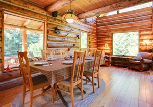 Cozy Easton Cabin with Wenatchee Natl Forest Views!