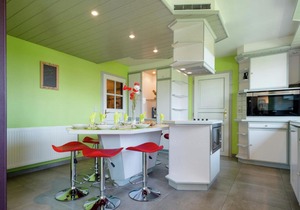 Cozy Holiday Home in Waimes with Private Garden