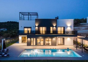 Cozy Home In Lun With Sauna