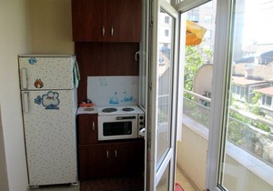 Cozy quiet studio apartment in central Varna