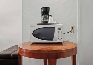 (Cozy studio, 1BED, 1BA, No kitchen)