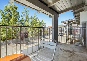 (Cozy studio, 1BED, 1BA, No kitchen)