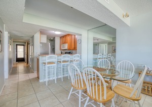 CRC 1208 - Ocean View Condo Overlooking Pool