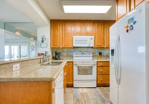 CRC 1402 - Oceanfront with Excellent Views