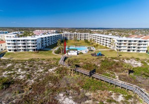 CRC 3201 - Retro Condo with Ocean View