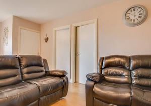 Crofty Retreat - Two Bedroom House, Sleeps 4