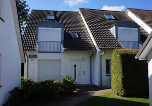 Darßer Weg 38 Whg. 24 - Cozy vacation apartment in an apartment house in