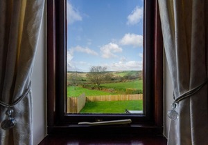 Dassel Cottage - Two Bedroom House, Sleeps 4