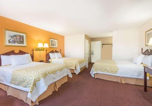 Days Inn by Wyndham Amherst