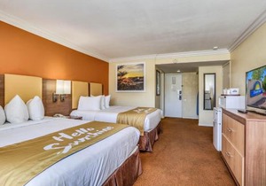 Days Inn by Wyndham Palm Springs