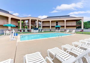 Days Inn by Wyndham Wilson