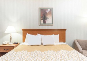 Days Inn & Suites by Wyndham Seaford