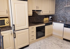 Del Parque Flats - Puerto Marina Island