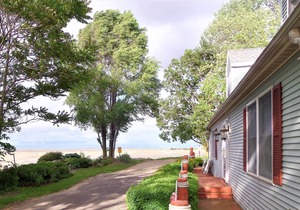Delightfully Spacious Private Beach-Front Home Sleeps 13 on Lake Erie!