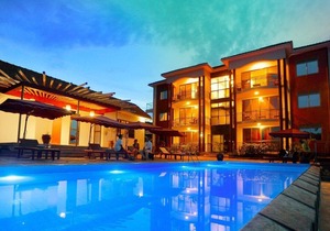 Deluxe 1- Bedroom Apartment With Swimming Pool