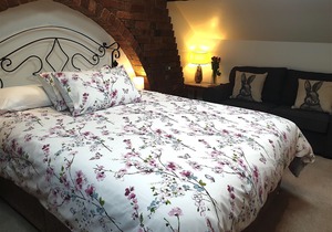 Deluxe King Room in Penistone.