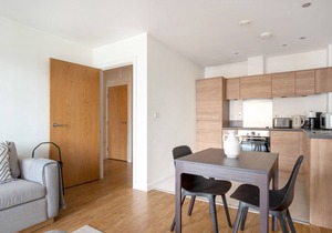 Deluxe Limehouse 1BR w/ Balcony, nr Tube, by Blueground