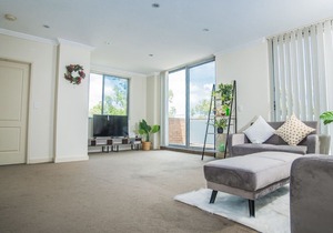 Designed Home of Ultimate Convenience In Gordon