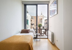 Diagonal House