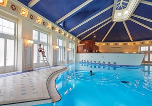 Disney's Newport Bay Club