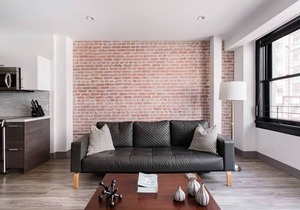 Distinguished Loft-Style Home w/Modern Kitchen