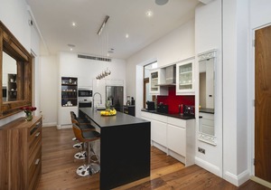 დLUXURY & Spacious Duplex in the Heart of Chelseaდ