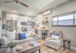 Dog-Friendly San Diego Home - 1 Mi to Ocean Beach