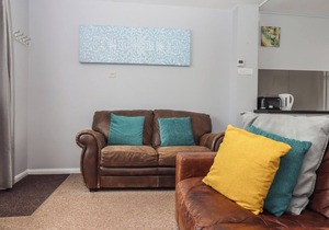 DOLPHIN CHALET, pet friendly in Dawlish Warren