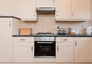 Dolphin Cottage - UK6733