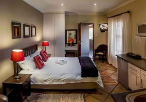 Double Bed and Sleeper Couch, Luxury Room, business travel, near Port Elizabeth
