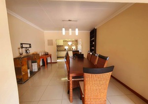 Double Room in cosy Guesthouse, one of the select guesthouses in Mahikeng !