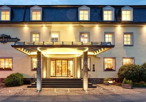 Double Room Shower/WC Herrenberger Double Room - Hotel-Weingut Weis