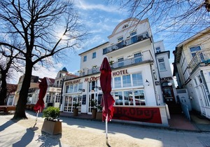 Double room Theke, directly at the Alter Strom