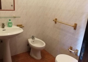 double twin room private bathroom for swimming pool use