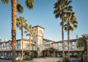 DoubleTree by Hilton Campbell - Pruneyard Plaza