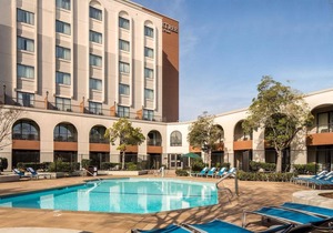 Doubletree by Hilton Newark - Fremont
