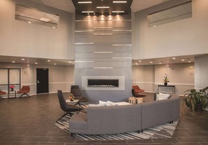 DoubleTree by Hilton Racine Harbourwalk