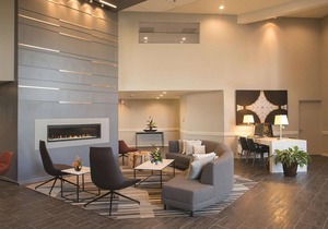 DoubleTree by Hilton Racine Harbourwalk